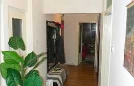 Apartament cu 3 camere, 64 mp, zona Aurel Vlaicu