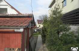 Teren cu casa demolabila de vanzare, 362 mp, front 7.5 ml, ideal pentru birouri