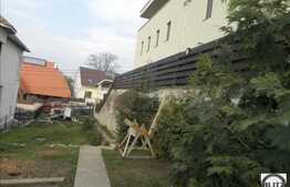 Teren cu casa demolabila de vanzare, 362 mp, front 7.5 ml, ideal pentru birouri