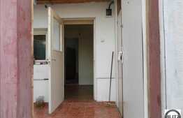 Teren cu casa demolabila de vanzare, 362 mp, front 7.5 ml, ideal pentru birouri