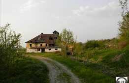 Teren 3,5 ha! Moara din Jucu! Lac de pesti!  Situat la soseaua principala.