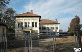Patrimoniu Cultural din Jucu + teren construibil de 10.000 mp!