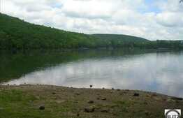 Teren 2347 mp, acces lacul Gilau. Ideal constructie pensiune, casa de locuit!