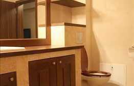 Apartament cu 3 camere, 130 mp, mobilat modern, garaj,terasa, zona strazii Trifoiului!