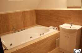 Apartament cu 3 camere, 130 mp, mobilat modern, garaj,terasa, zona strazii Trifoiului!