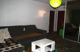 3 camere, 90 mp, etaj intermediar, garaj, terasa 10 mp, zona Grand Hotel Italia