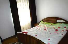 3 camere, 90 mp, etaj intermediar, garaj, terasa 10 mp, zona Grand Hotel Italia