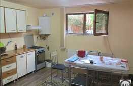 3 camere, 80 mp, bloc nou, mobilat modern, demisol inalt, zona strazii Negoiu