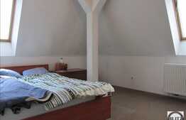 De vanzare apartament 3 camere, 60 mp, parcare, zona strazii Buna Ziua