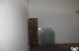 De vanzare garsoniera, 37 mp, garaj, zona Piata Unirii