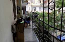 Vanzare apartament 3 camere, 110 mp, boxa subsol, zona strazii Dorobantilor