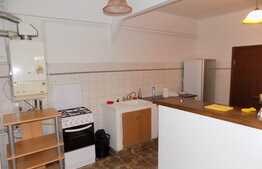 1 camera, 44 mp, decomandat, zona strazii Horea