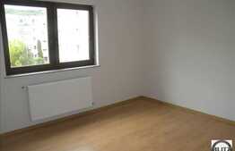 2 camere, partial mobilat, finisat modern, loc parcare in garaj,prima inchiriere