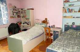 Apartament 4 camere, 135 mp utili, zona centrala, garaj, 2 locuri de parcare