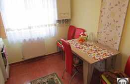 Vanzare apartament 1 camera, decomandat, 39 mp! Zona strazii Eroilor!