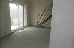 Apartament cu scara interioara, 4 camere, 85 mp, zona Vivo!