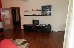 Apartament decomandat, 2 camere, 70 mp! Garaj! A.C! Zona usor accesibila!