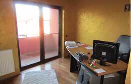 Apartament 4 camere + living, 125 mp, 2 nivele, 2 parcari! Zona strazii Tautiului!