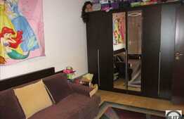 Vanzare 2 camere, 55 mp, decomandat, zona strazii Eroilor! Cu parcare!