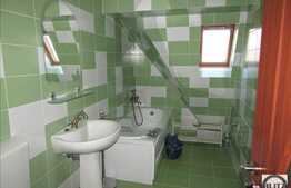 Mansarda inalta cu 2 camere, 45.5 mp, zona Somesului! Cu parcare!