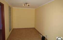 Mansarda inalta cu 2 camere, 45.5 mp, zona Somesului! Cu parcare!