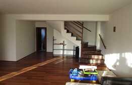 Penthouse cu 5 camere, 130 mp,  2 balcoane, zona Teilor! 2 locuri parcare!