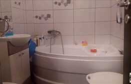 De vanzare apartament cu 1 camera, 40 mp! Parcare! Zona strazii Stejarului!