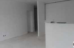 De vanzare 2 camere, 58 mp! Loc de parcare! Zona strazii Tineretului!