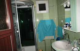 Apartament 2 camere, decomandat, 50 mp! Parcare! Zona usor accesibila!