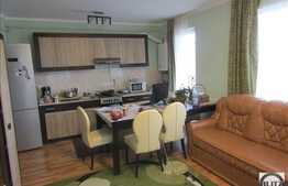 Vanzare 2 camere, 51 mp, 3 balcoane, zona strazii Eroilor! Cu parcare!