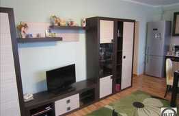 Vanzare 2 camere, 51 mp, 3 balcoane, zona strazii Eroilor! Cu parcare!