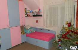 De vanzare apartament cu 2 camere, 51 mp! Complet mobilat! Zona strazii Eroilor!