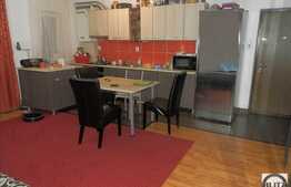 De vanzare apartament cu 2 camere, 51 mp! Complet mobilat! Zona strazii Eroilor!