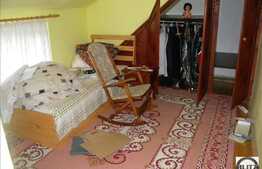 Apartament cu 5 camere, 150 mp,semidecomandat,cu scara interioara, zona 7 strazi