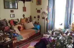 Apartament cu 3 camere, 40 mp, etaj intermediar, zona Politiei Rutiere