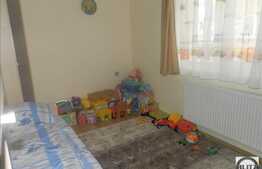 Vanzare 3 camere, 71 mp! Parcare! Complet mobilat! Zona strazii Florilor!