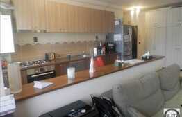 Vanzare 3 camere, 71 mp! Parcare! Complet mobilat! Zona strazii Florilor!