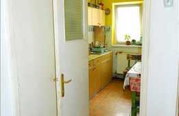 3 camere de vanzare, 60 mp, boxa la subsol, zona strazii Gruia