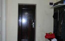 3 camere, 100 mp, teren 270 mp, boxa subsol, zona strazii Eremia Grigorescu!