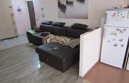 Apartament de vanzare 3 camere, 85 mp! Parcare! Zona strazii Stejarului!