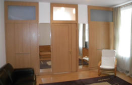 3 camere, semidecomandat, 140 mp, imobil casa/vila, zona 7 strazi! Garaj!