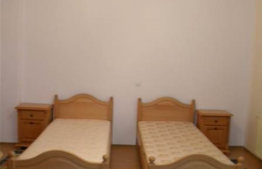 3 camere, semidecomandat, 140 mp, imobil casa/vila, zona 7 strazi! Garaj!