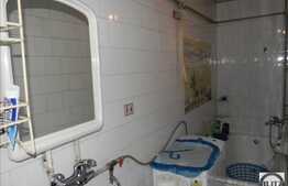 Vanzare 2 camere, semidecomandat, 54 mp, boxa la subsol,zona centrala a Clujului