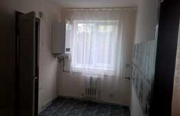 Garsoniera 31 mp, boxa, garaj, zona strazii Bucuresti