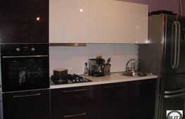 De vanzare 4 camere, 90 mp utili, cu loc parcare si boxa, zona Piata Marasti