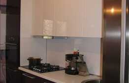 De vanzare 4 camere, 90 mp utili, cu loc parcare si boxa, zona Piata Marasti