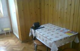 De inchiriat apartament cu 3 camere, zona Kaufland