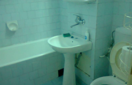 De inchiriat apartament cu 3 camere, zona Kaufland