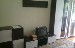 De inchiriat apartament cu 3 camere, zona Kaufland