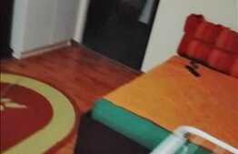 Vanzare garsoniera 28 mp, boxa subsol, zona strazii Parang